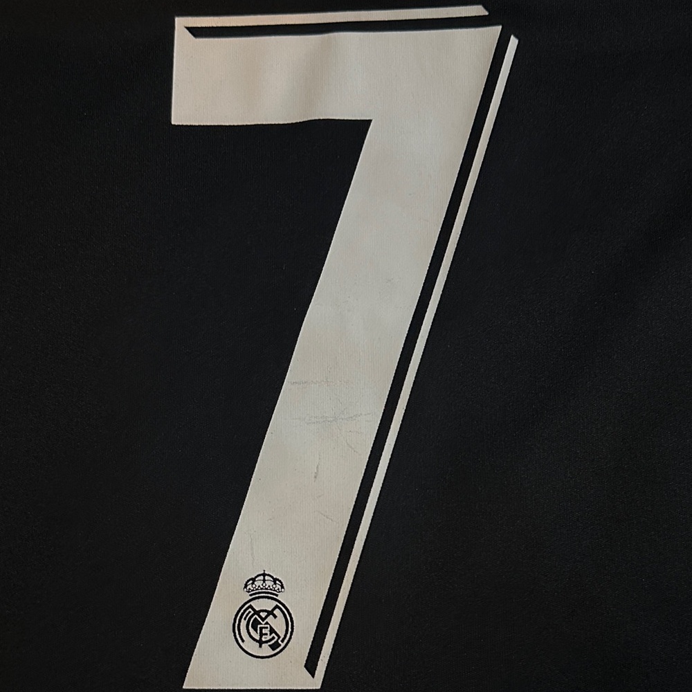 Real Madrid Black/Teal Kids Jersey. #7 Cristiano Ronaldo - Picture 4 of 6